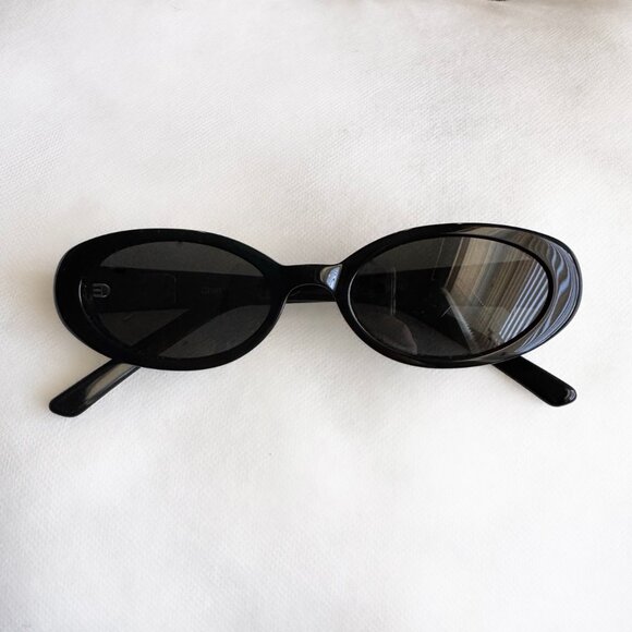 Gentle Monster X Jennie Jentle Salon Hush 01 Black Sunglasses - Picture 4 of 8